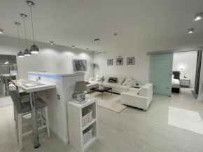 Lovely new apartment by the Parliament